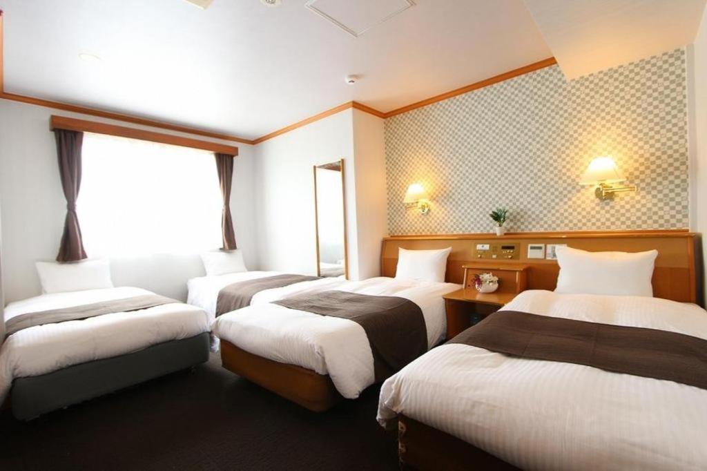 Hotel Livemax Budget Naha Tomarikou Exterior photo