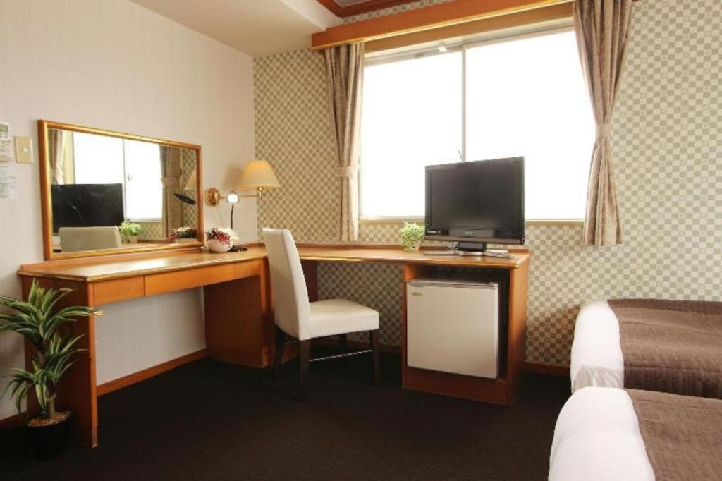 Hotel Livemax Budget Naha Tomarikou Exterior photo
